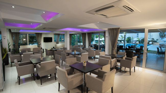Frixos Suites Hotel Apts Voroklini Restaurace fotografie