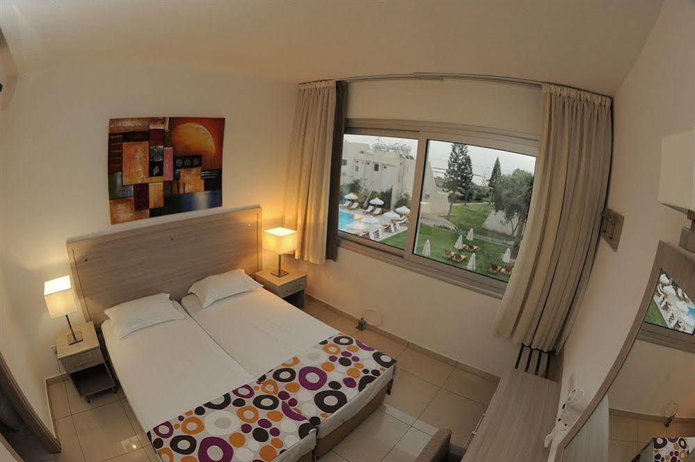 Frixos Suites Hotel Apts Voroklini Exteriér fotografie